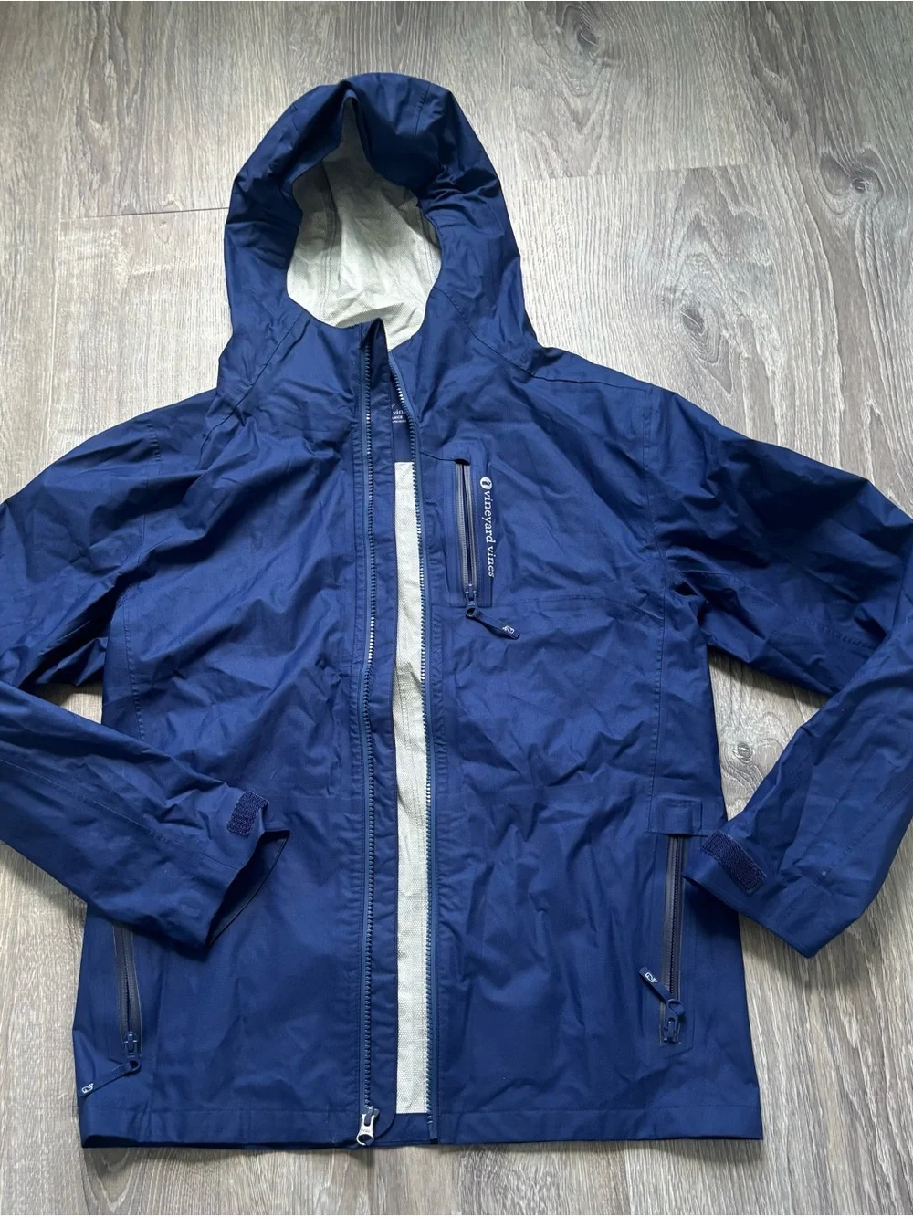 Vineyard Vines Boys Performance Navy Hooded Raincoat size XL (18)